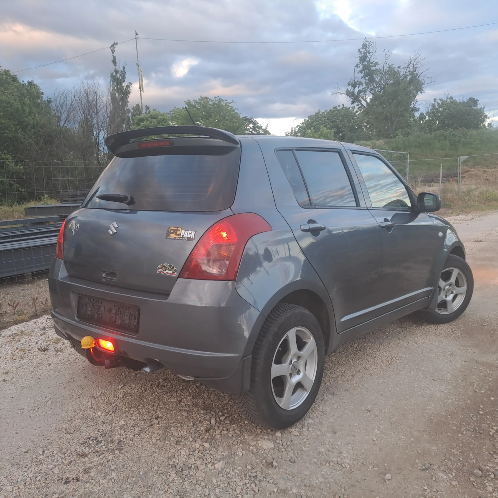 Suzuki Swift 1.3i 4x4 ESKLUZIVE  | Mobile.bg � ����������� 6