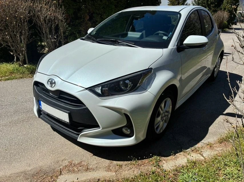 Toyota Yaris 2024 Автоматик 200 евро месечна вноска, снимка 1 - Автомобили и джипове - 54242746