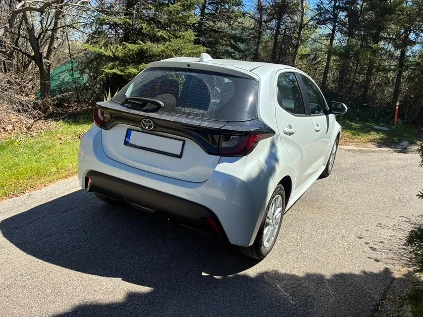 Toyota Yaris 2024 Автоматик 200 евро месечна вноска, снимка 3 - Автомобили и джипове - 54242746