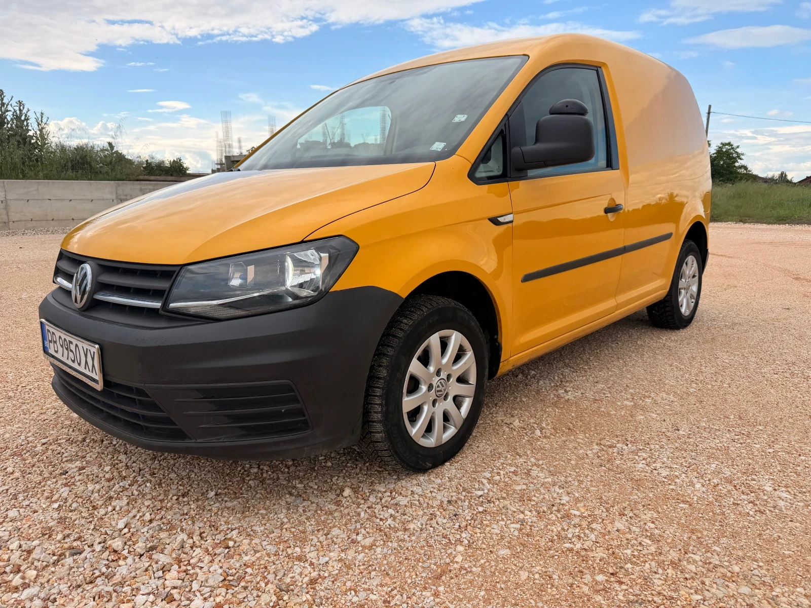 VW Caddy, снимка 3 - Автомобили и джипове - 54654661