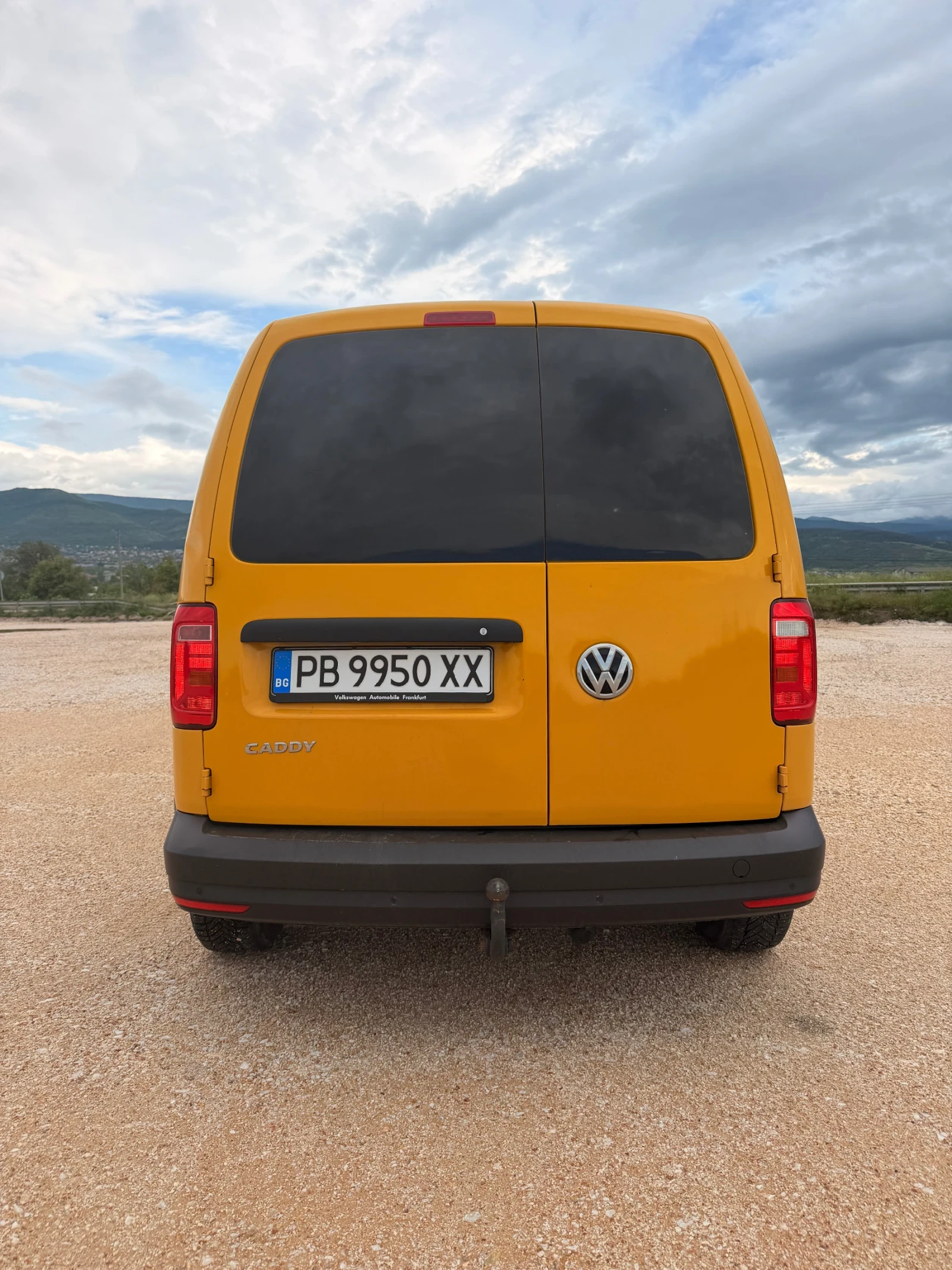 VW Caddy, снимка 7 - Автомобили и джипове - 54654661