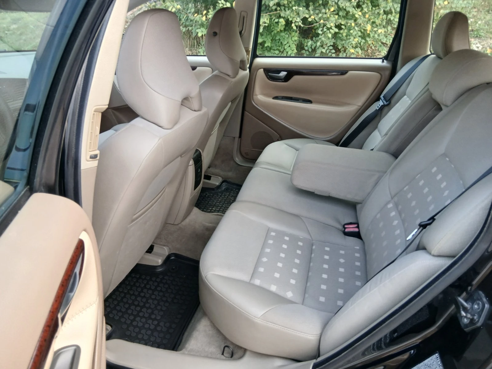 Volvo V70 D5 Euro 4 | Mobile.bg � ����������� 9