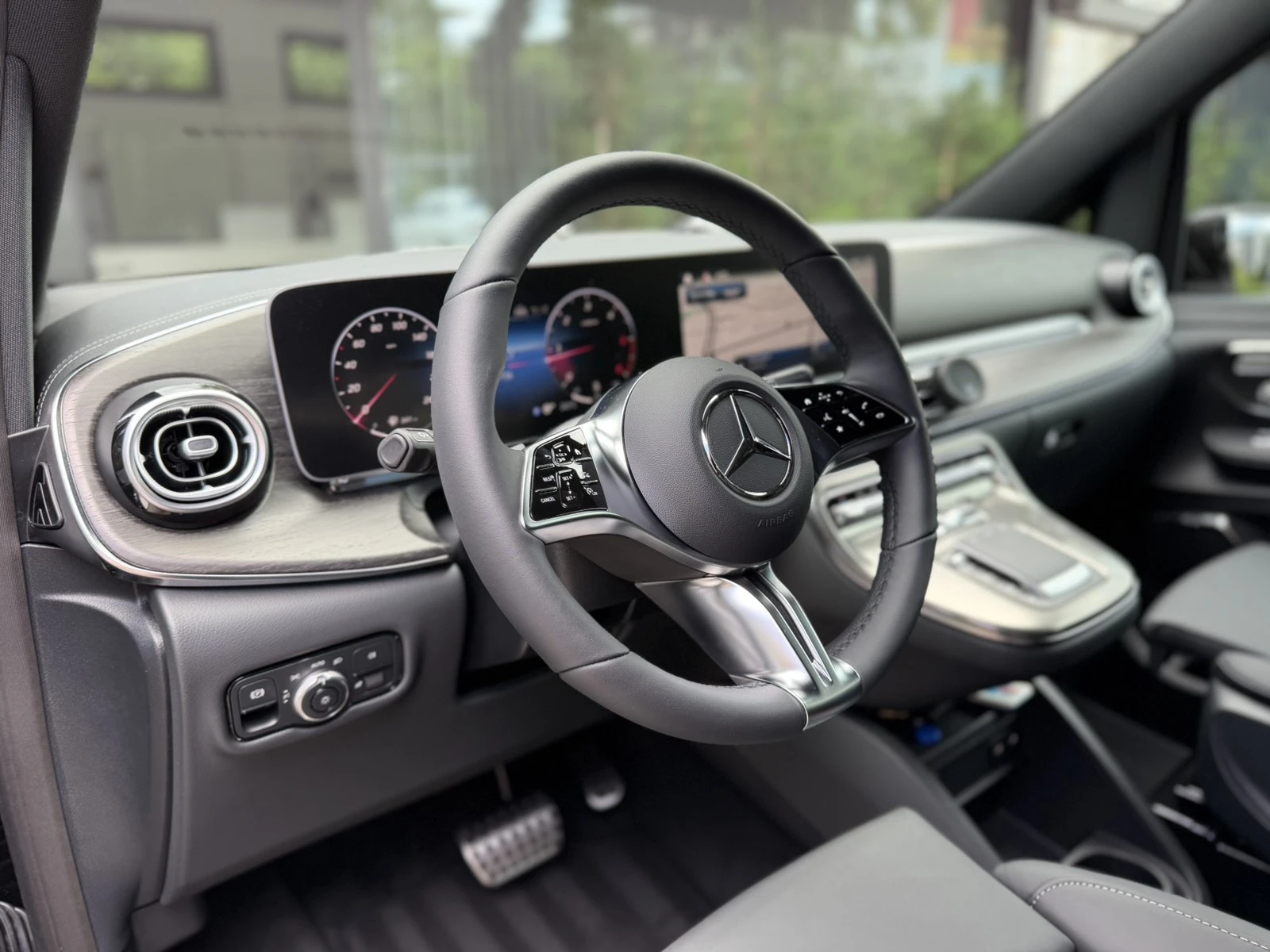 Mercedes-Benz V 300 EXCLUSIVE/EXTRA LONG/4MATIC/BURMESTER, снимка 9 - Автомобили и джипове - 54893136