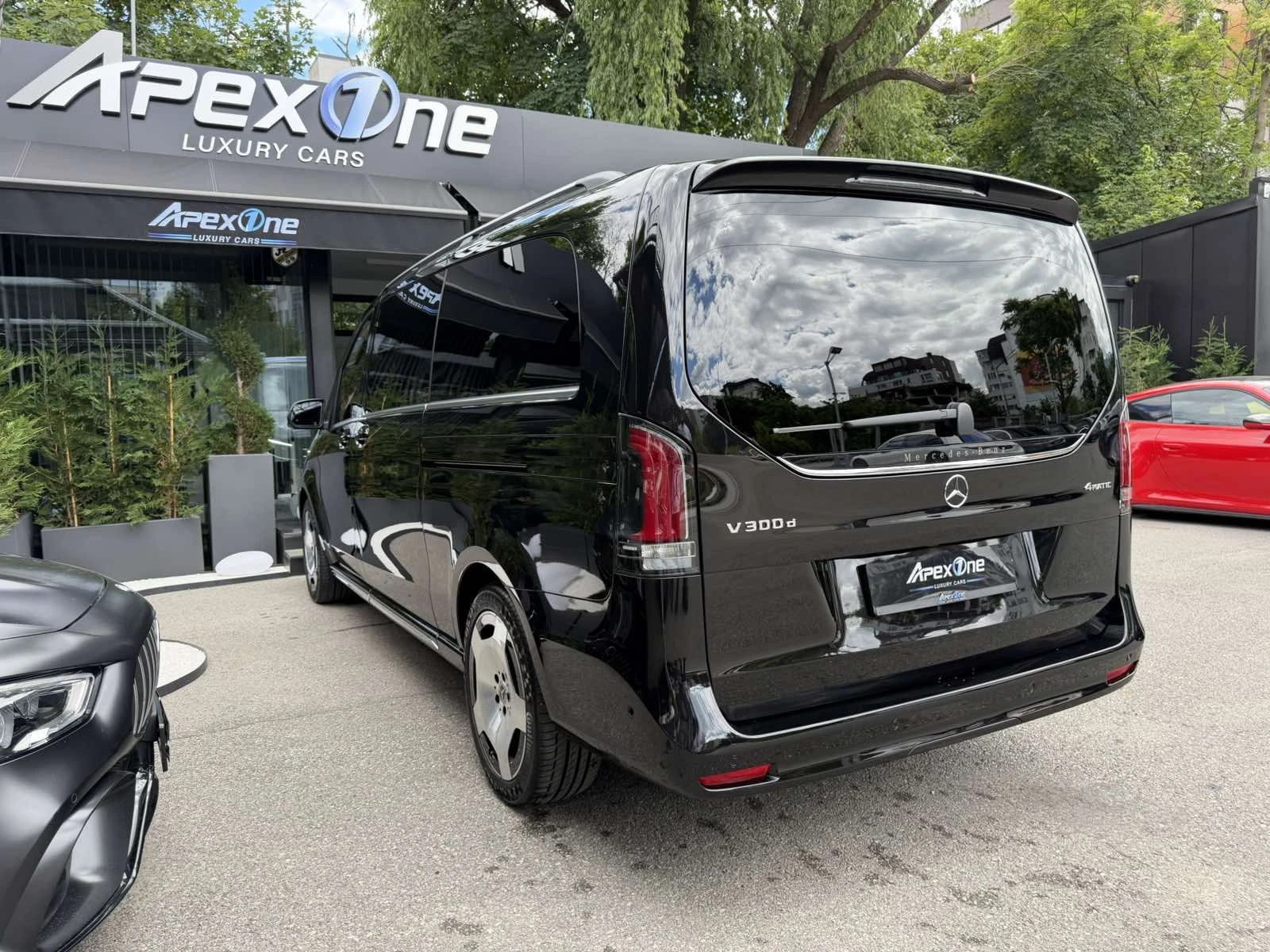 Mercedes-Benz V 300 EXCLUSIVE/EXTRA LONG/4MATIC/BURMESTER, снимка 4 - Автомобили и джипове - 54893136