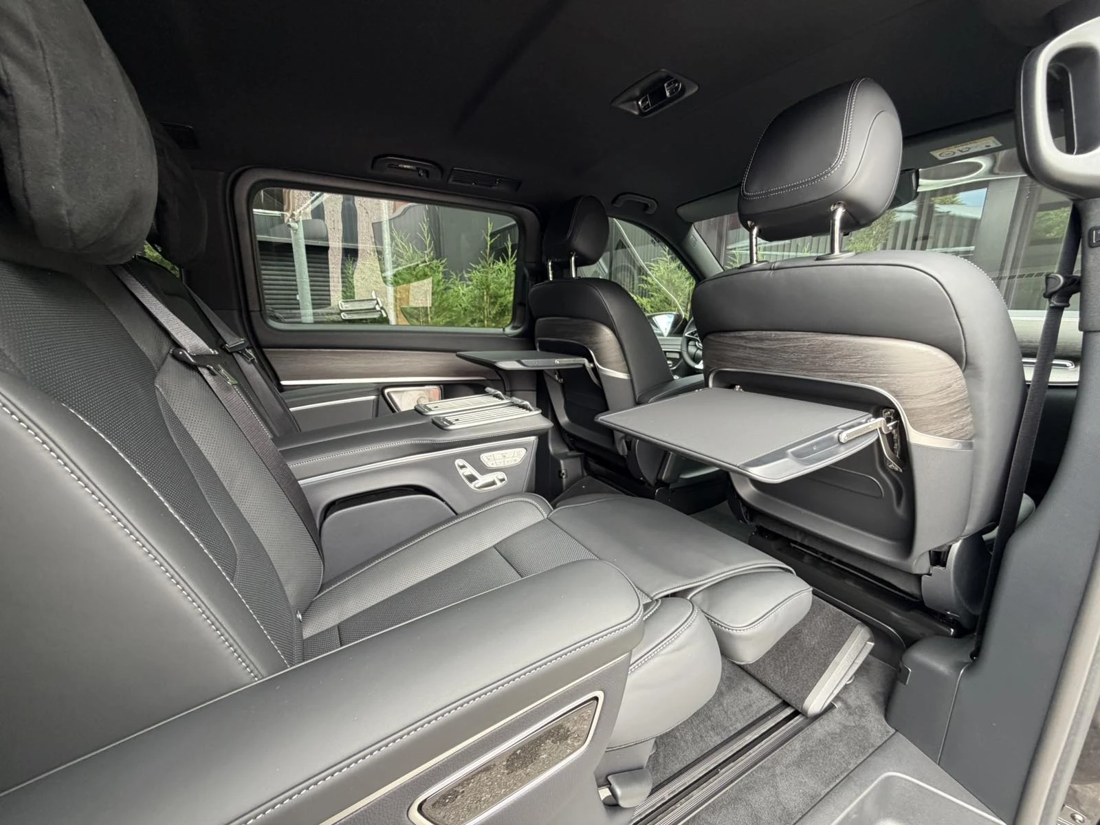 Mercedes-Benz V 300 EXCLUSIVE/EXTRA LONG/4MATIC/BURMESTER, снимка 15 - Автомобили и джипове - 54893136