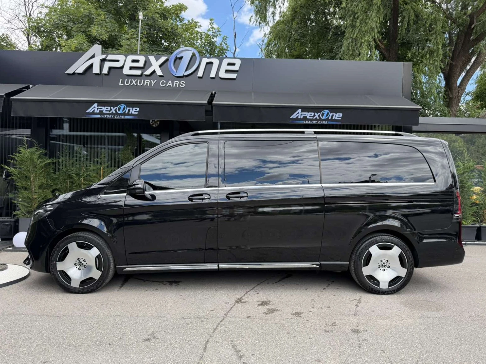 Mercedes-Benz V 300 EXCLUSIVE/EXTRA LONG/4MATIC/BURMESTER, снимка 8 - Автомобили и джипове - 54893136