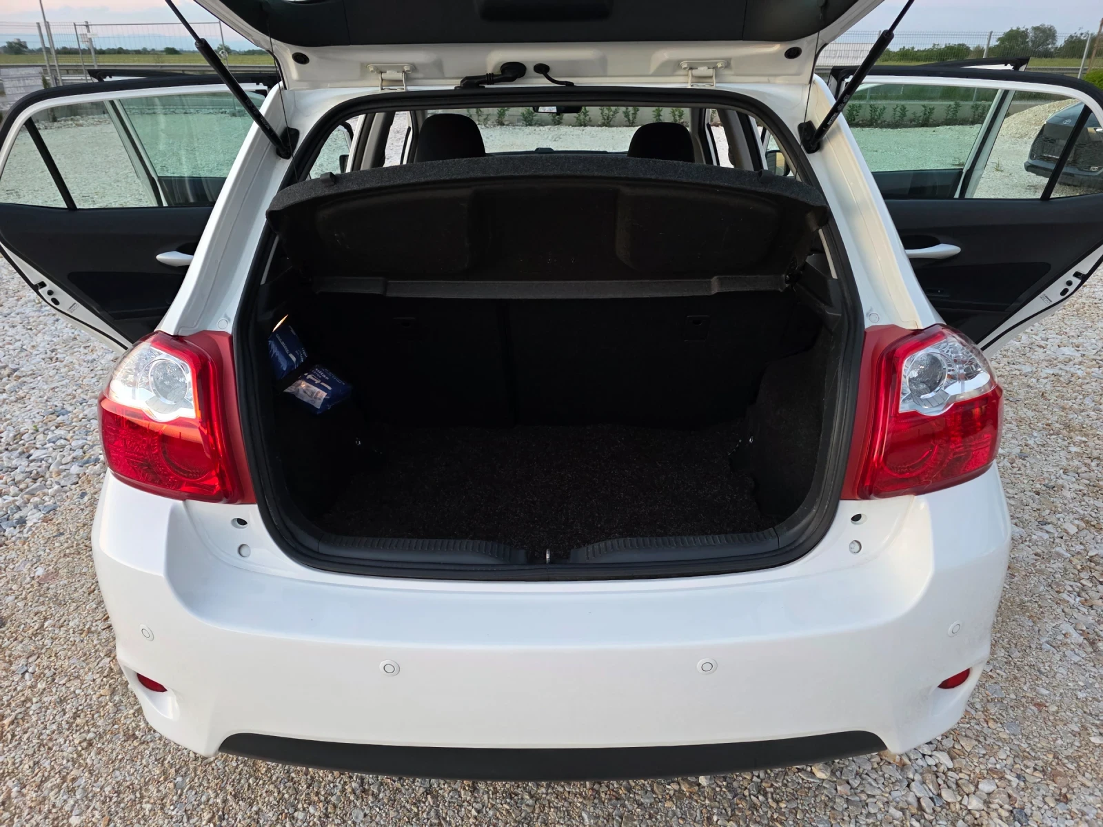 Toyota Auris 1.6 VVTI FaceLift Navi Evro 5 | Mobile.bg � ����������� 9