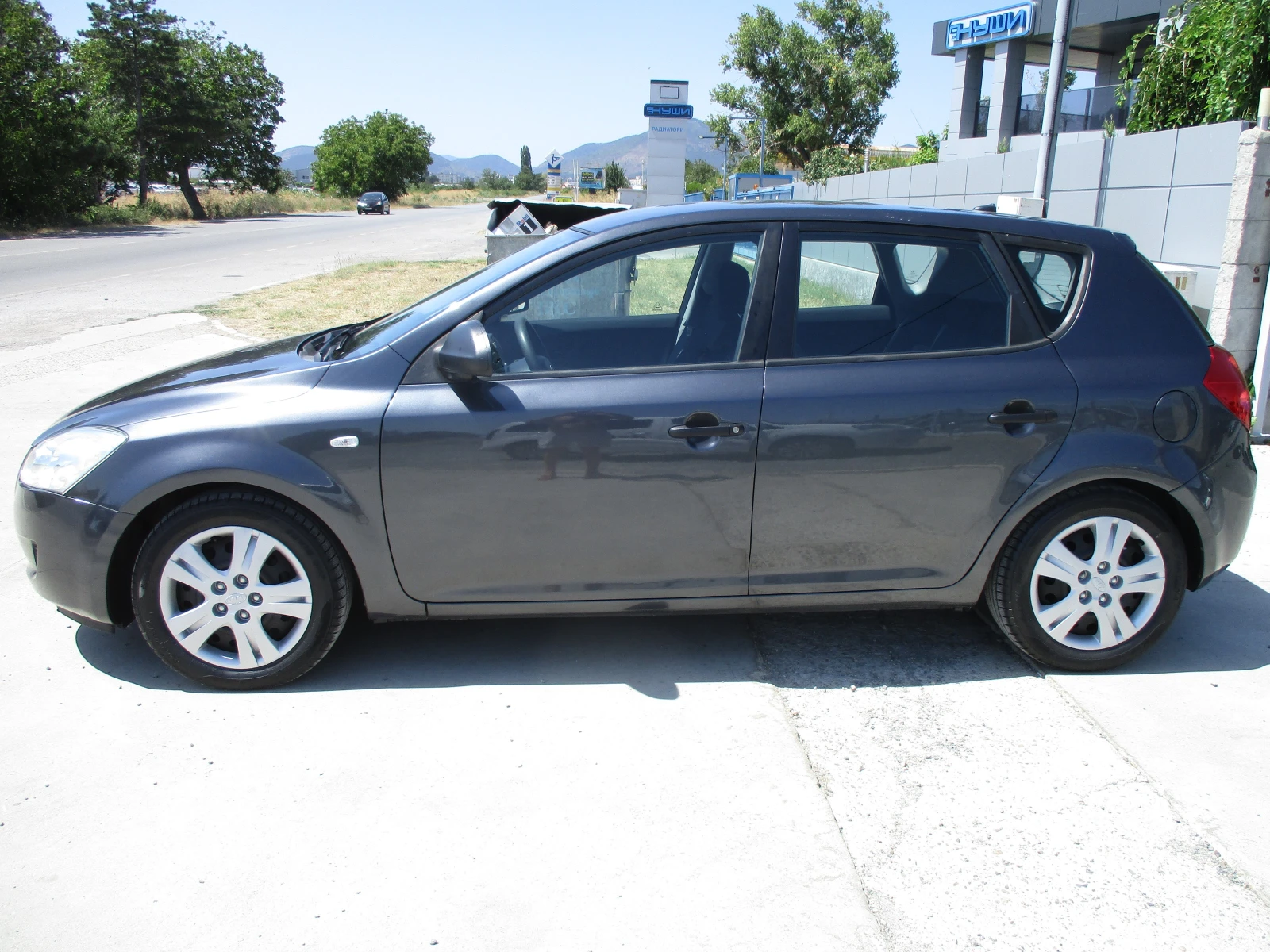 Kia Ceed 1.6/ДИЗЕЛ/90кс/КАТО НОВА/, снимка 6 - Автомобили и джипове - 55641641