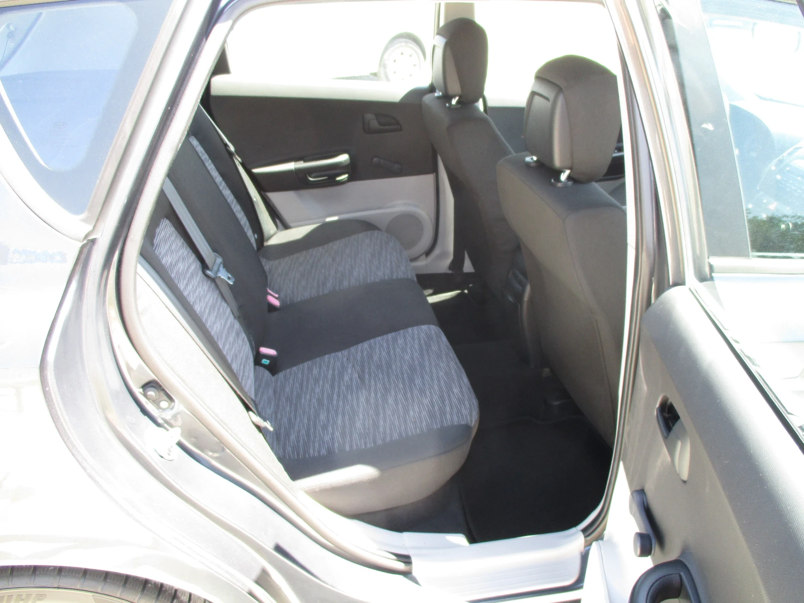 Kia Ceed 1.6/ДИЗЕЛ/90кс/КАТО НОВА/, снимка 14 - Автомобили и джипове - 55641641