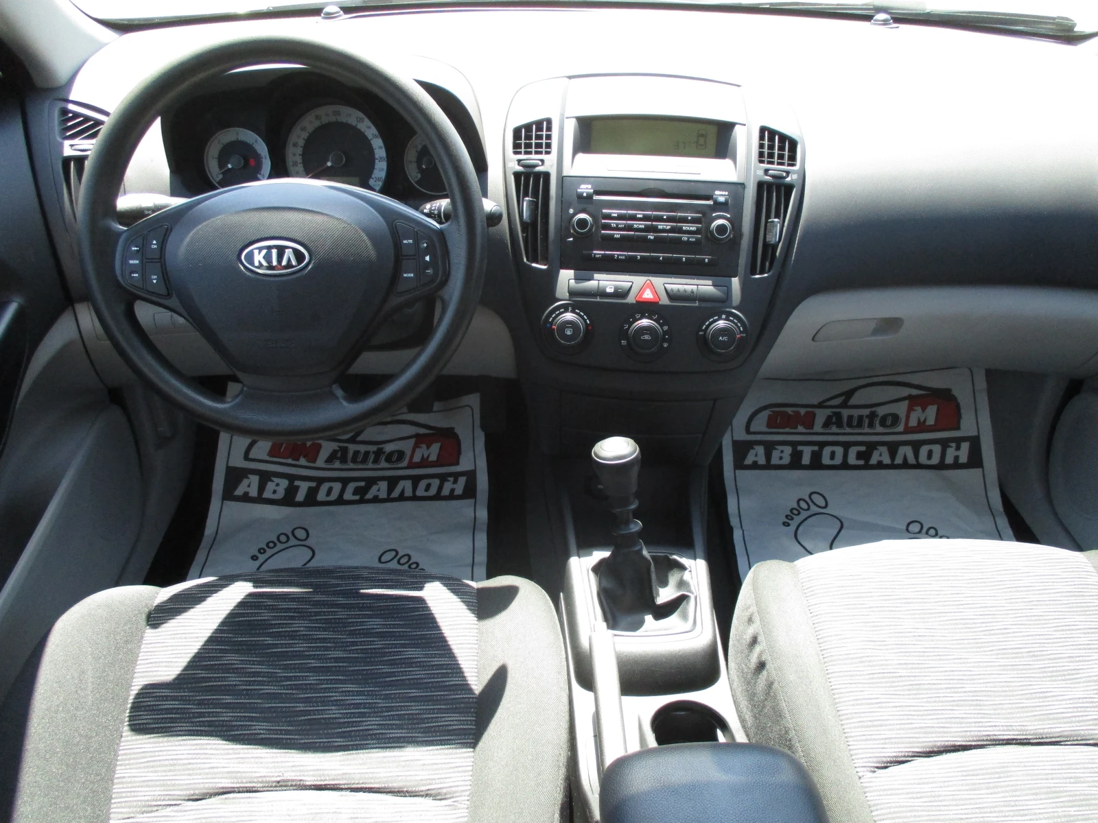 Kia Ceed 1.6/ДИЗЕЛ/90кс/КАТО НОВА/, снимка 11 - Автомобили и джипове - 55641641