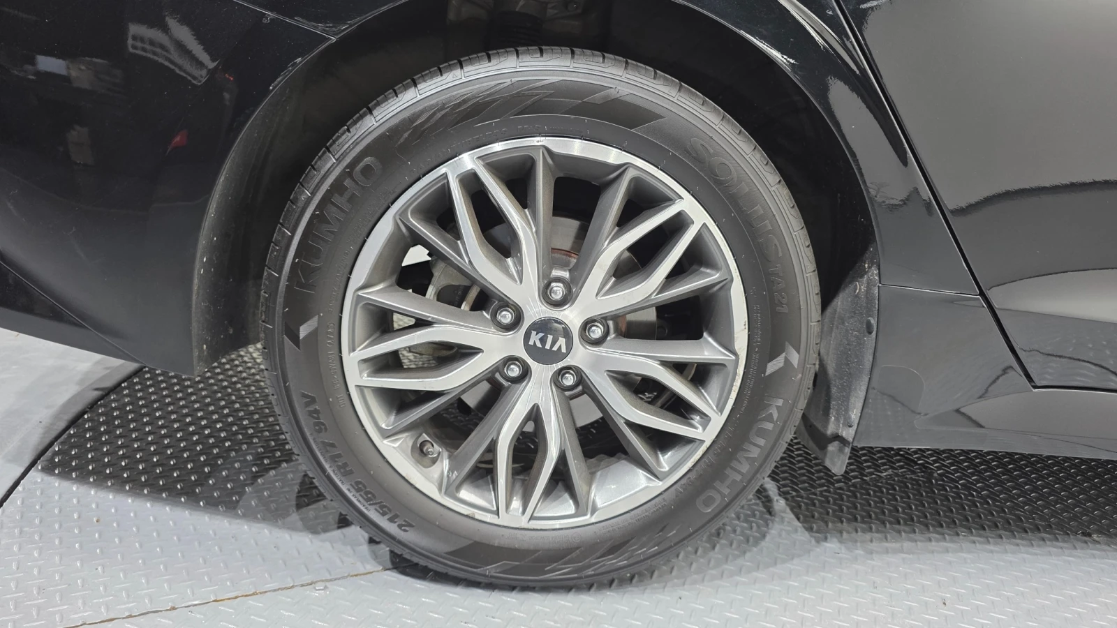 Kia K5 2.0 Noblesse | 360  камера| Адаптив. круиз| Обдухв, снимка 5 - Автомобили и джипове - 55753605