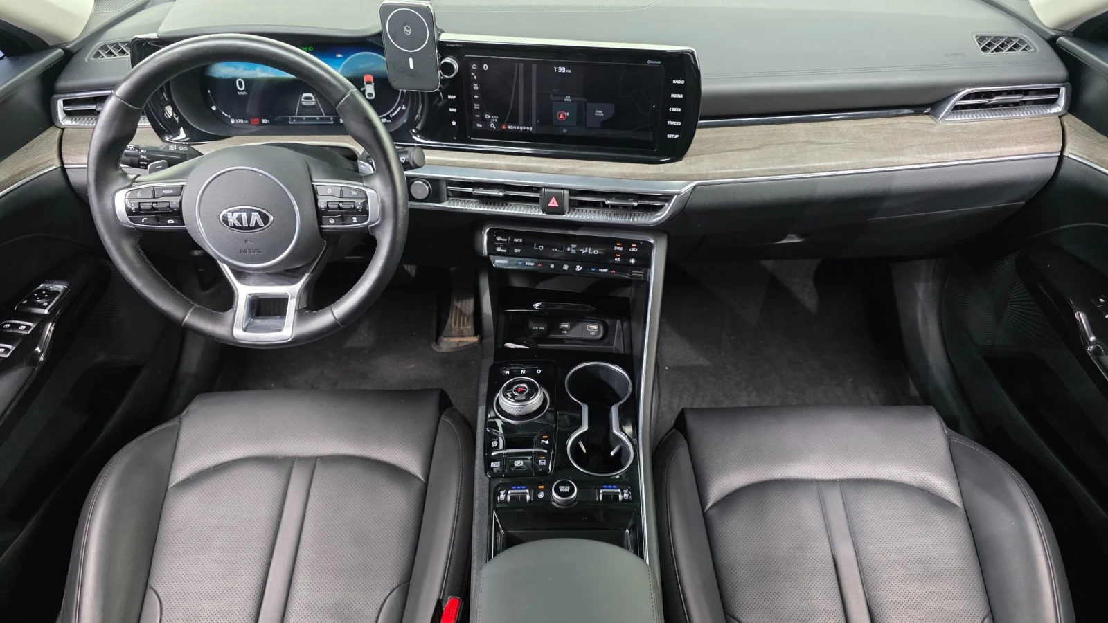 Kia K5 2.0 Noblesse | 360  камера| Адаптив. круиз| Обдухв, снимка 7 - Автомобили и джипове - 55753605
