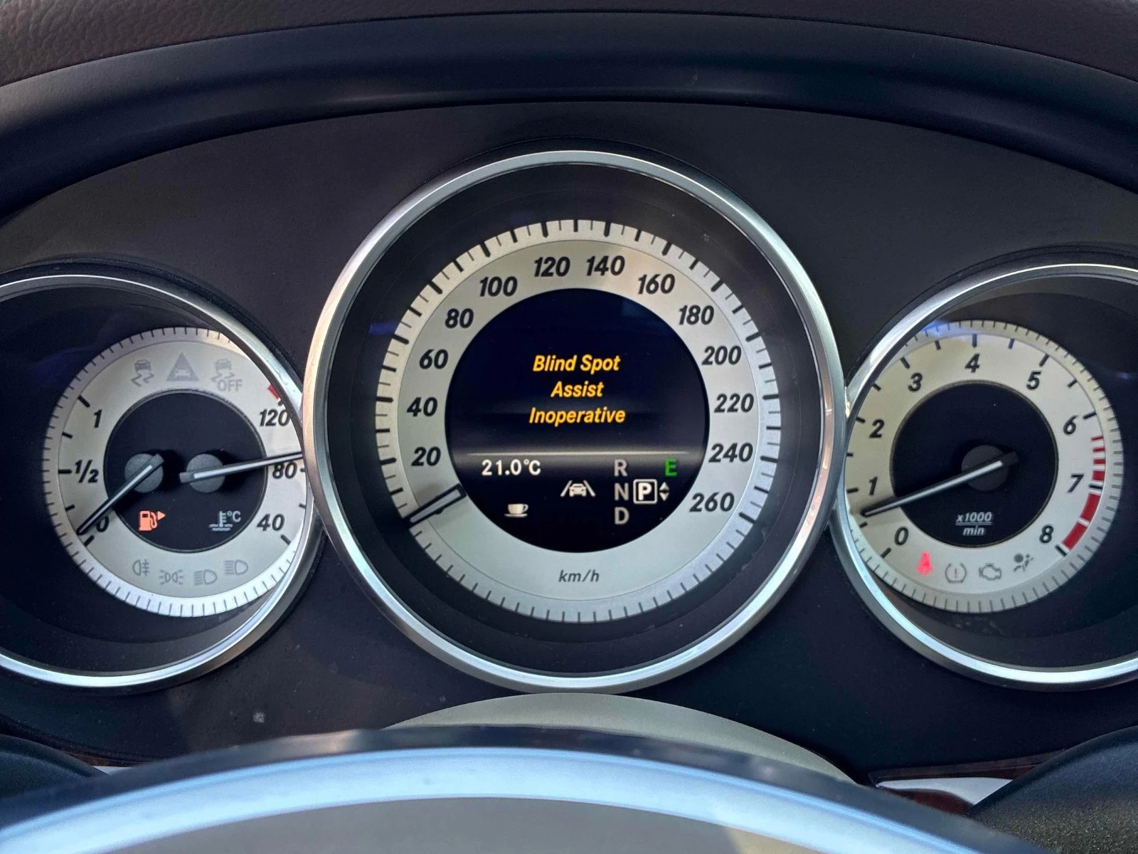 Mercedes-Benz CLS 550 Limited Color * АвтоКредит * (ЦЕНА ДО БГ), снимка 10 - Автомобили и джипове - 56228643