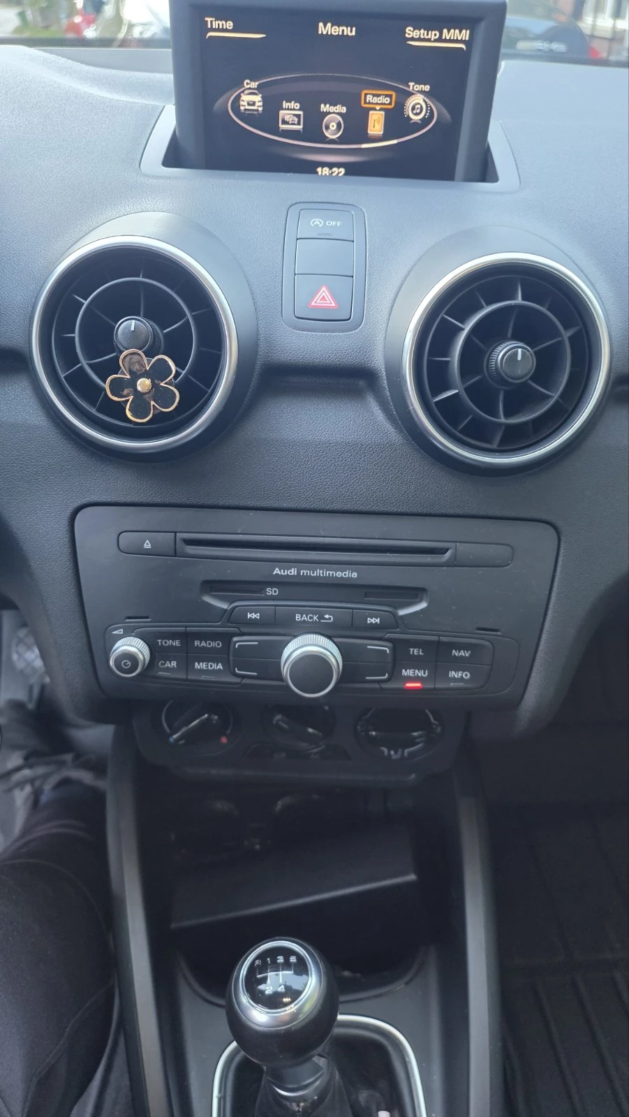 Audi A1 Sportback TFSI, снимка 16 - Автомобили и джипове - 56351326