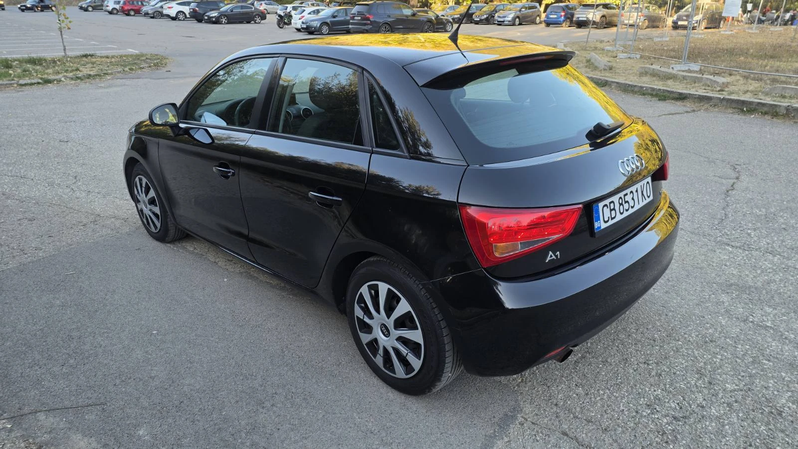 Audi A1 Sportback TFSI, снимка 3 - Автомобили и джипове - 56351326