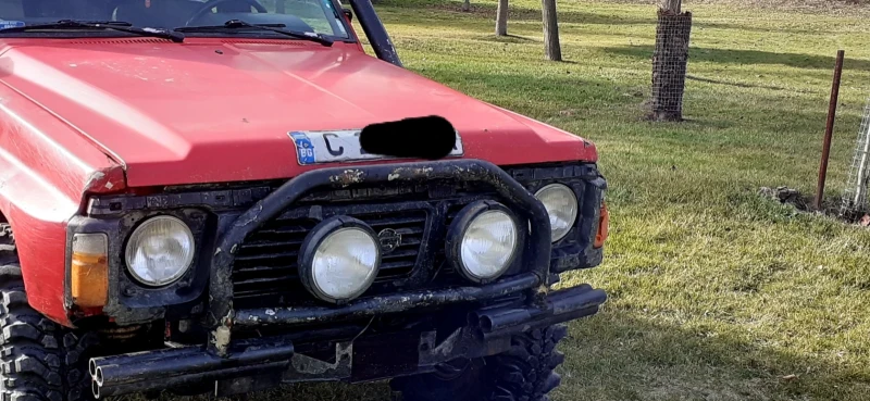 Nissan Patrol Y60, снимка 4 - Автомобили и джипове - 52463881