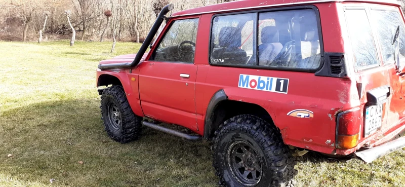 Nissan Patrol Y60, снимка 3 - Автомобили и джипове - 52463881