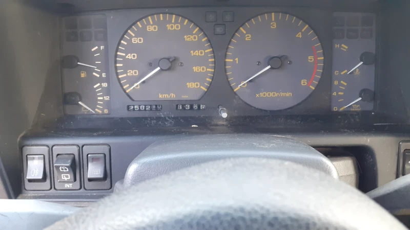 Nissan Patrol Y60, снимка 11 - Автомобили и джипове - 52463881