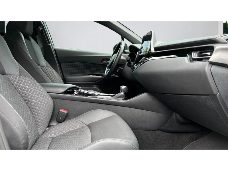 Toyota C-HR Месечна вноска от 550 лв., снимка 6 - Автомобили и джипове - 52129731