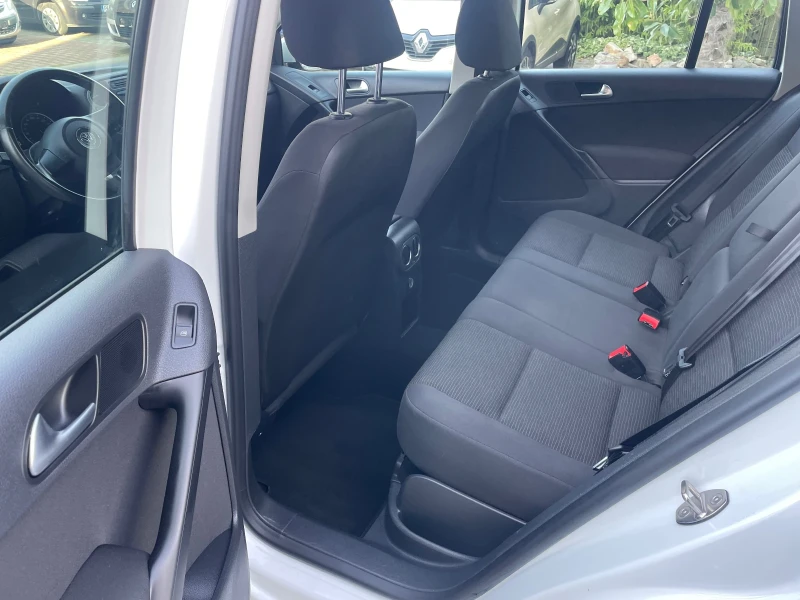 VW Tiguan 1.4i 100000km, снимка 12 - Автомобили и джипове - 52133793