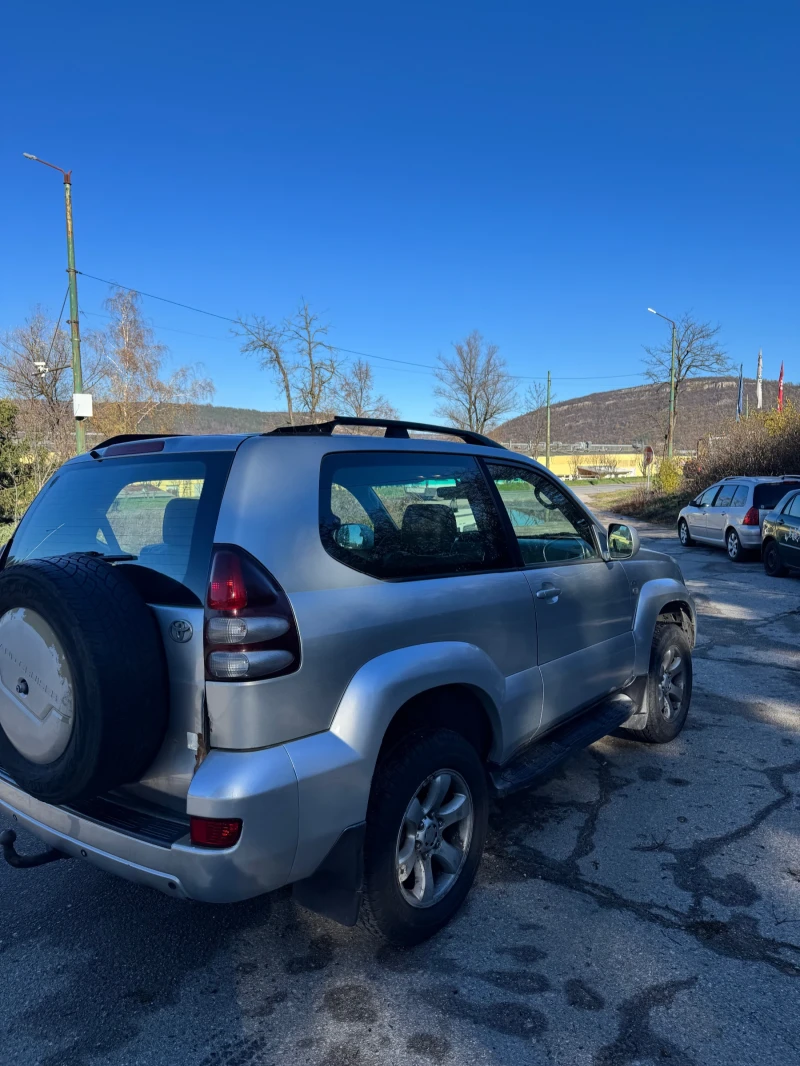 Toyota Land cruiser 120 3.0 d4d 163 к.с РЪЧКА , снимка 3 - Автомобили и джипове - 52521577