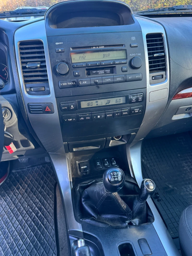 Toyota Land cruiser 120 3.0 d4d 163 к.с РЪЧКА , снимка 11 - Автомобили и джипове - 52521577