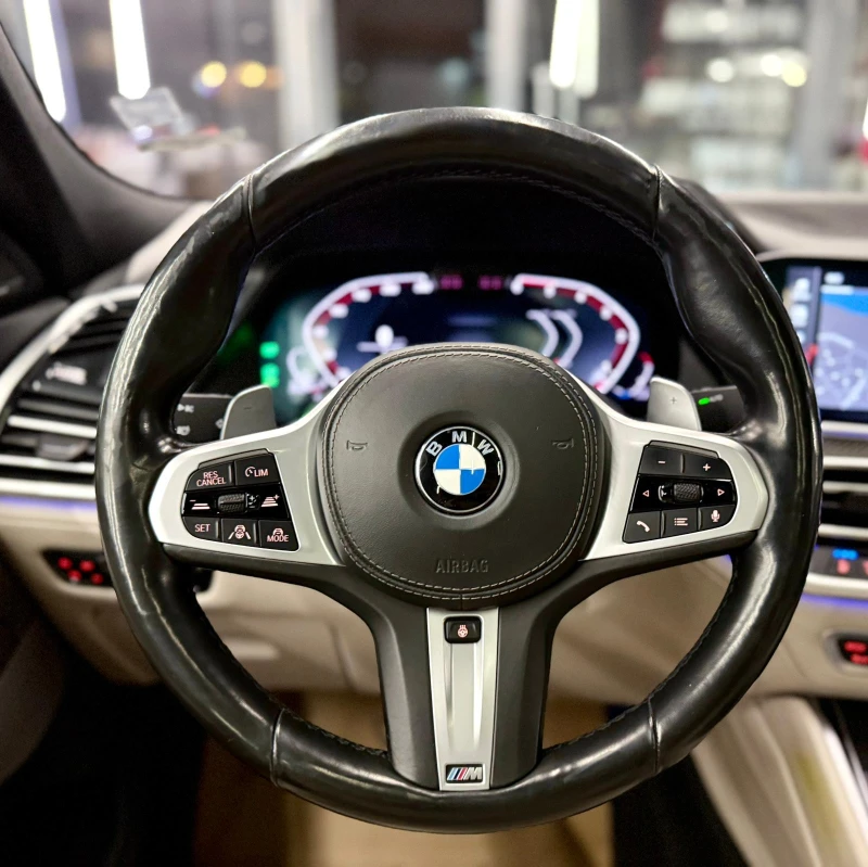 BMW X6 Xdrive* М* Лизинг* Iconic Glow* iDrive* Sky Lounge, снимка 10 - Автомобили и джипове - 52938758