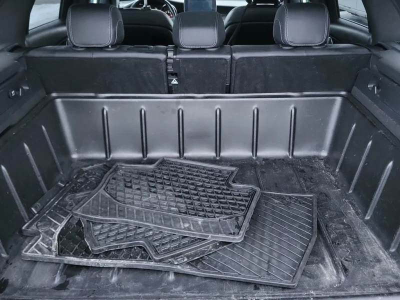 Mercedes-Benz GLC * 350E * CARFAX * ФИНАНСИРАНЕ, снимка 17 - Автомобили и джипове - 52950093