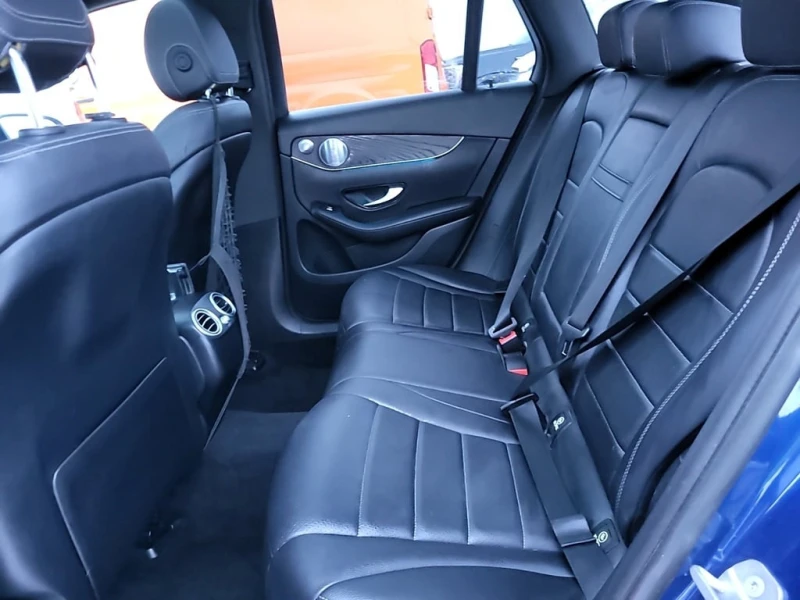 Mercedes-Benz GLC * 350E * CARFAX * ФИНАНСИРАНЕ, снимка 13 - Автомобили и джипове - 52950093