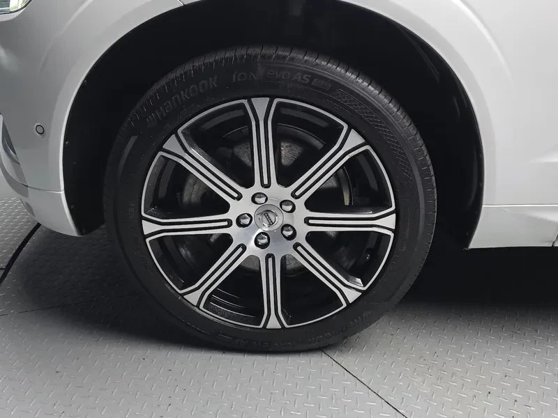 Volvo XC60 D5 Inscription, снимка 9 - Автомобили и джипове - 56225161