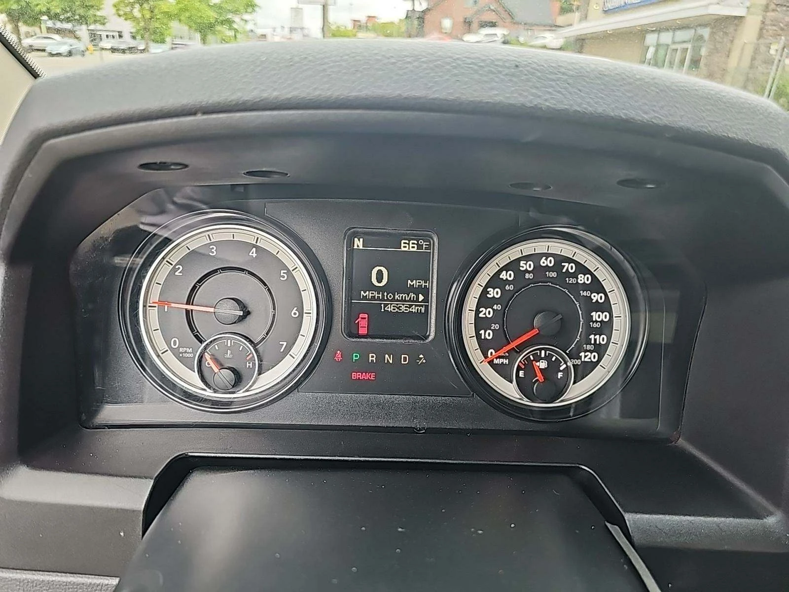 Dodge RAM 1500 2017* 5.7L V8 HEMI* Express Crew* КЛИП НА МОТОР - изображение 5