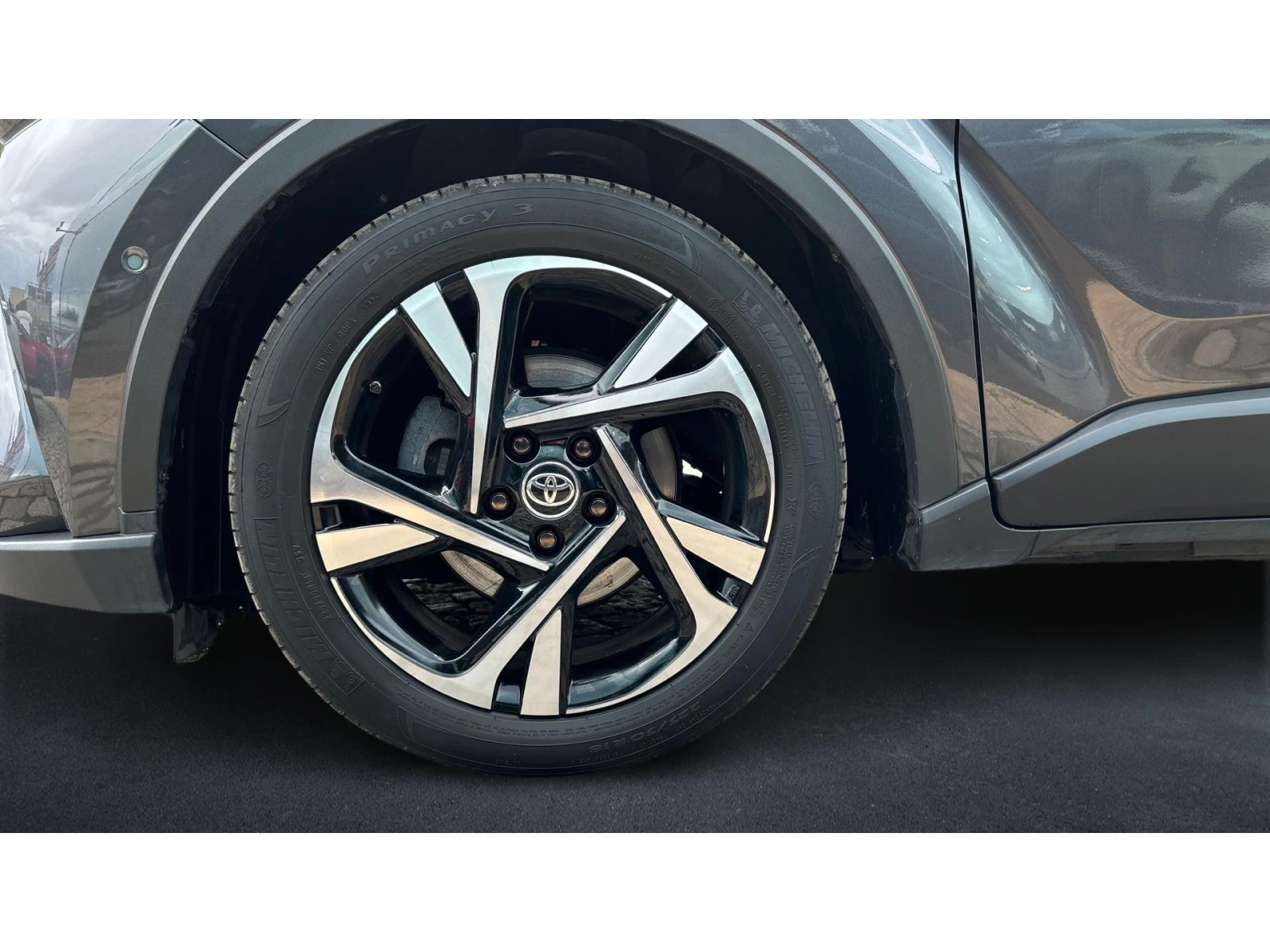 Toyota C-HR    550 . | Mobile.bg   16