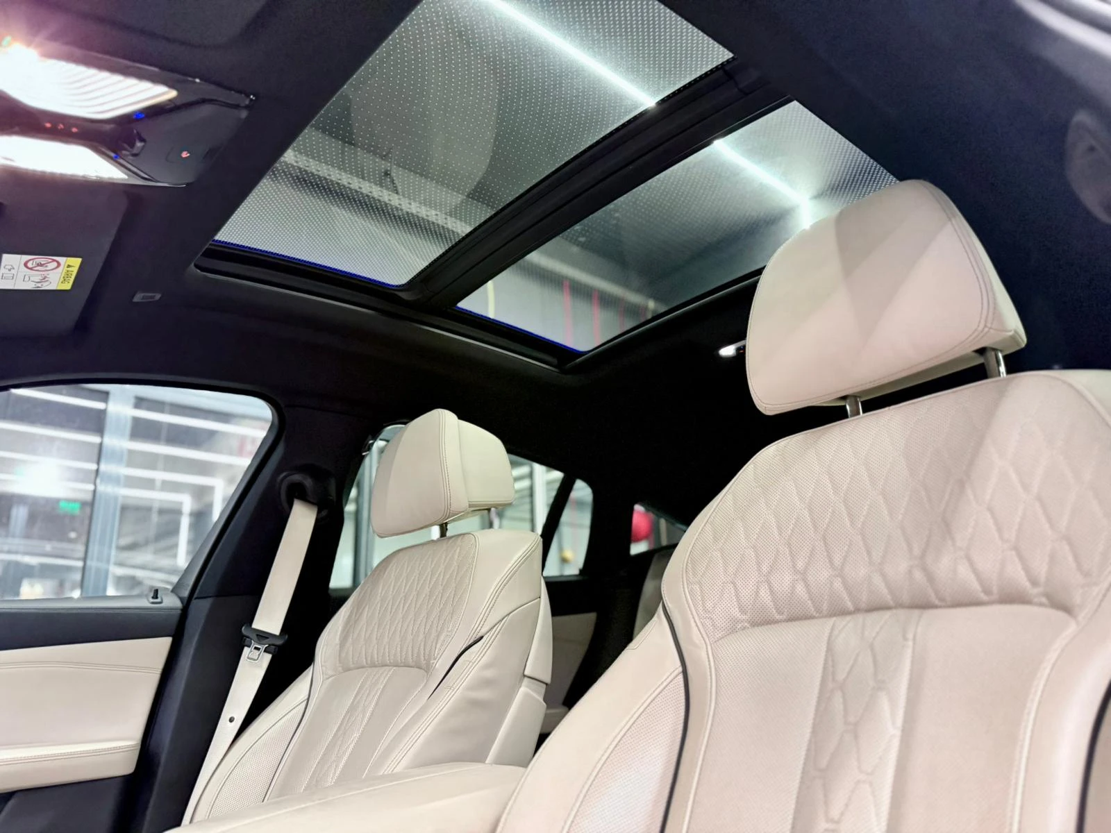 BMW X6 Xdrive* М* Лизинг* Iconic Glow* iDrive* Sky Lounge - изображение 8