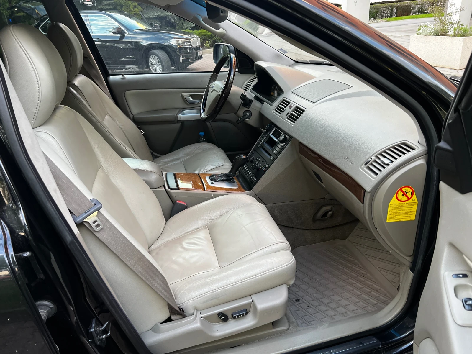 Volvo Xc90 AWD, T6 от VOLVO България, снимка 15 - Автомобили и джипове - 55000040
