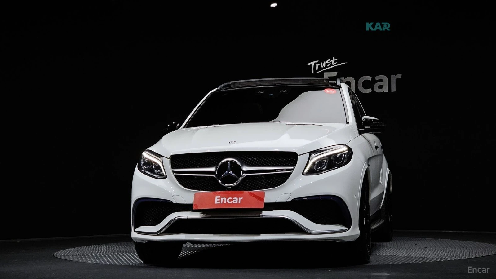 Mercedes-Benz GLE 63 AMG 4MATIC* КОЖА* ПОДГРЕВ* ОБДУХВ* BURMASTER* PANO* 36, снимка 3 - Автомобили и джипове - 55326223