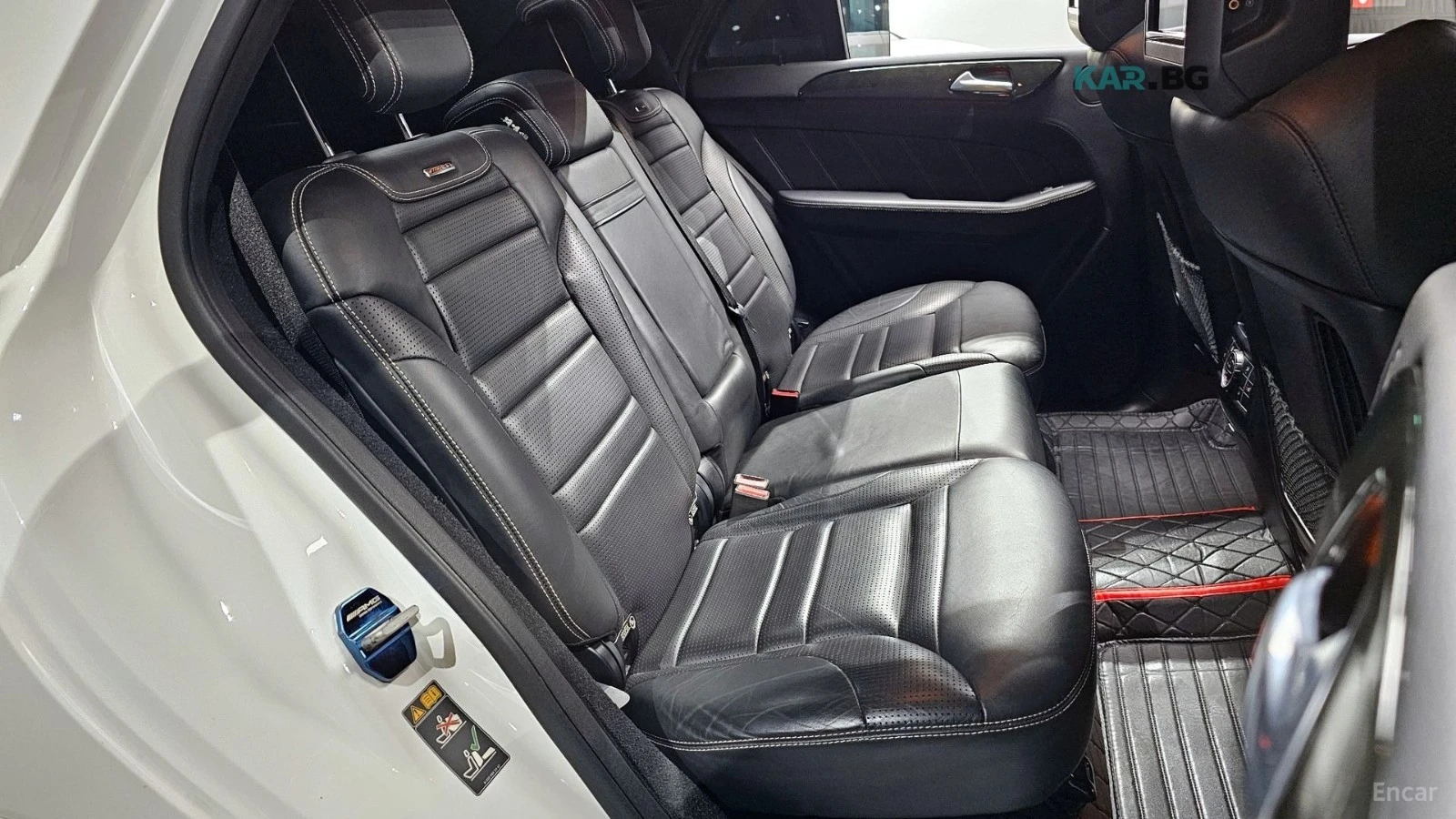 Mercedes-Benz GLE 63 AMG 4MATIC* КОЖА* ПОДГРЕВ* ОБДУХВ* BURMASTER* PANO* 36, снимка 12 - Автомобили и джипове - 55326223
