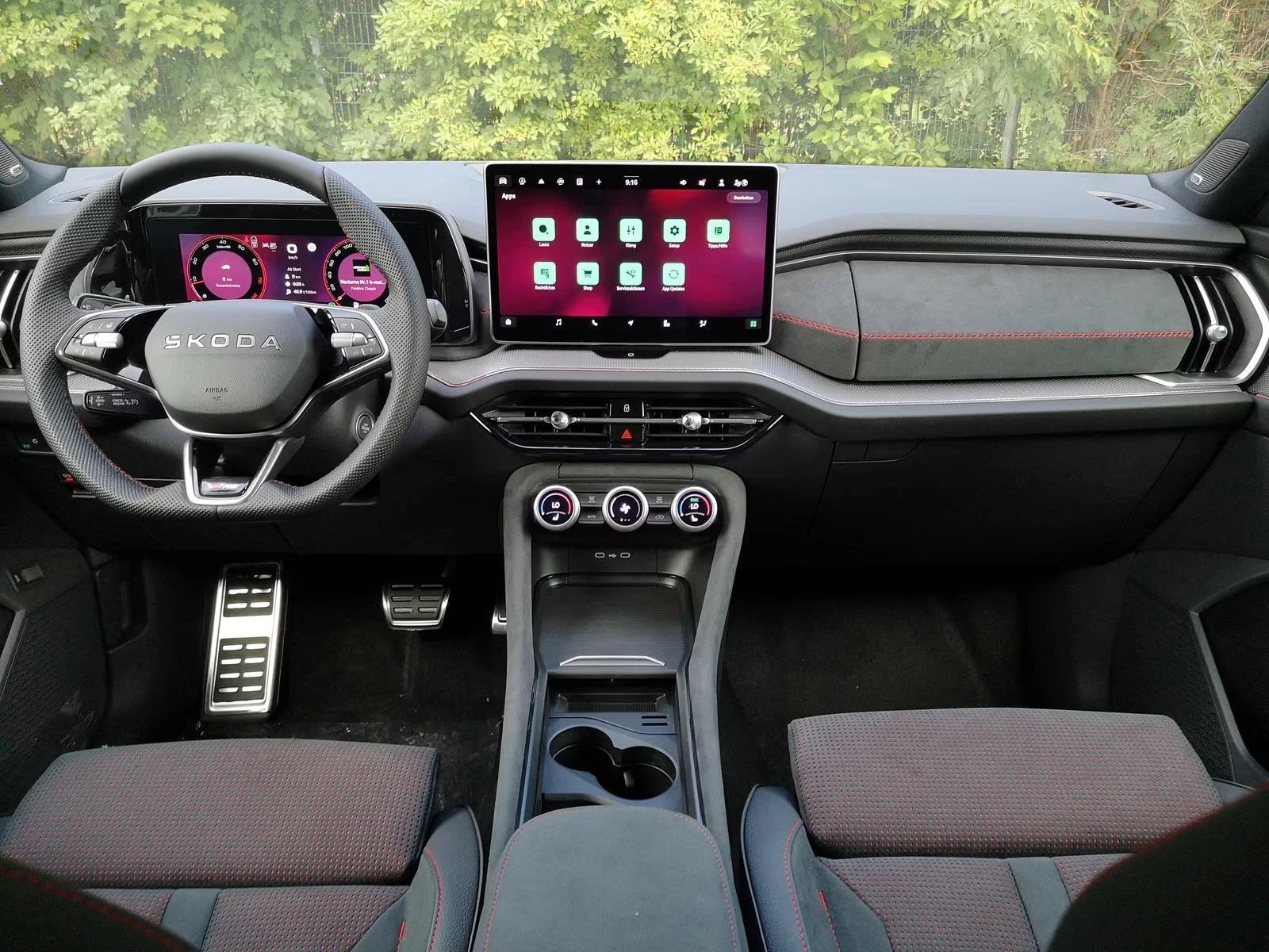 Skoda Kodiaq RS 2.0 TSI 4x4 CANTON MATRIX-LED CAMERA 7-МЕСТЕН , снимка 4 - Автомобили и джипове - 55607120