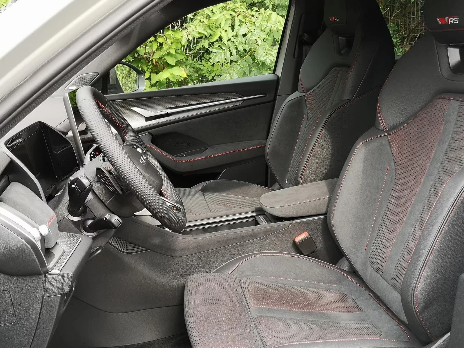 Skoda Kodiaq RS 2.0 TSI 4x4 CANTON MATRIX-LED CAMERA 7-МЕСТЕН , снимка 7 - Автомобили и джипове - 55607120
