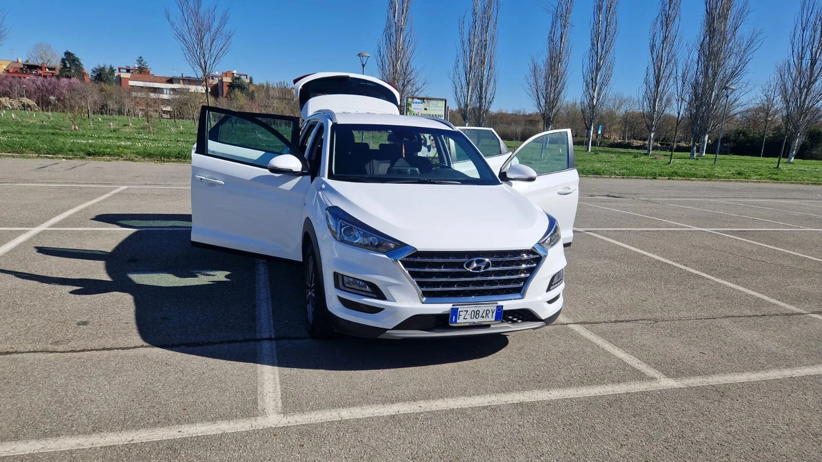 Hyundai Tucson 1.6 crd, снимка 16 - Автомобили и джипове - 56154254