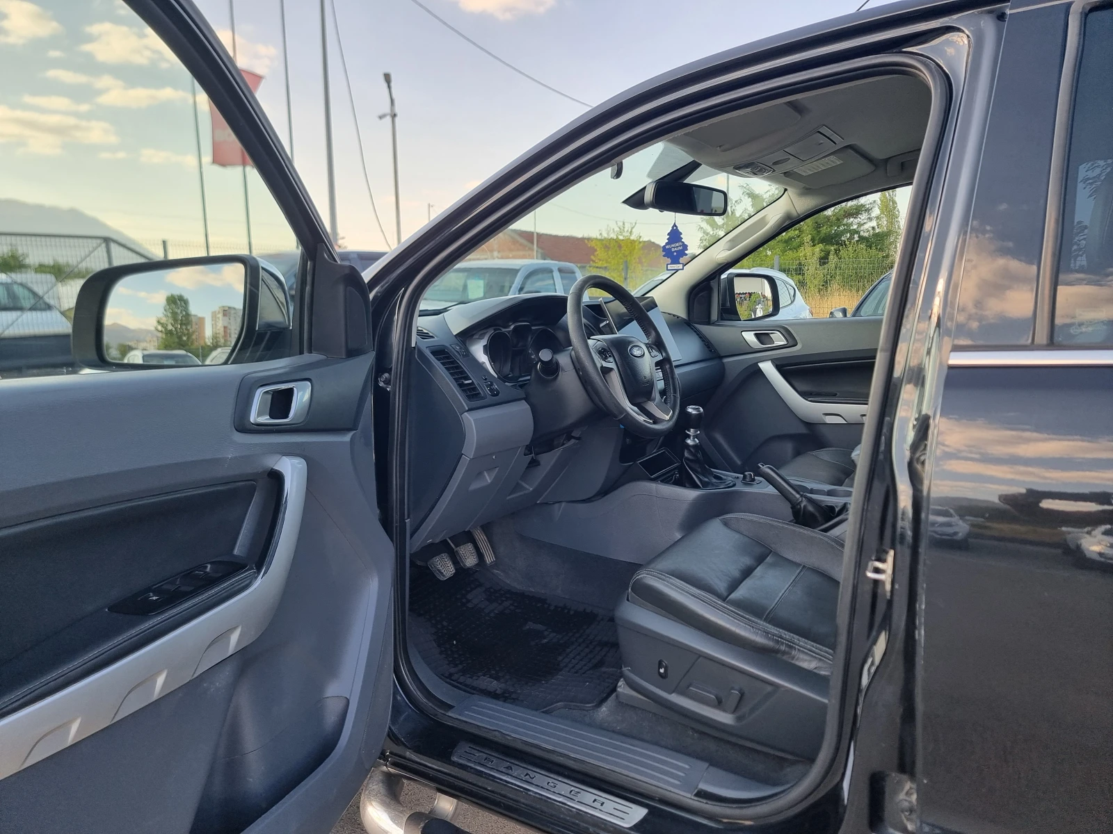 Ford Ranger 3.2TDCI, снимка 10 - Автомобили и джипове - 56303573