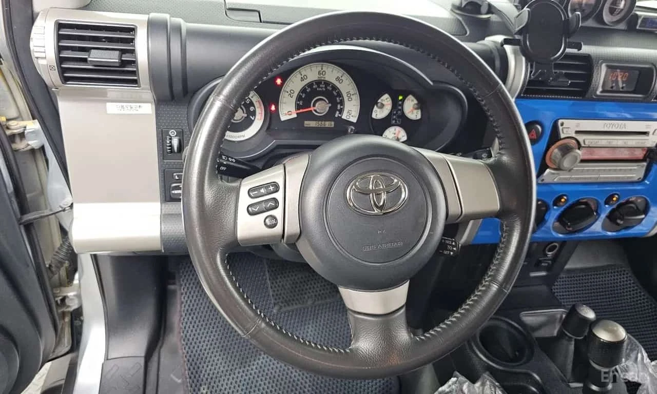 Toyota Fj cruiser * 4WD V6 * ���������� ��� ������������ ������*  | Mobile.bg � ����������� 12
