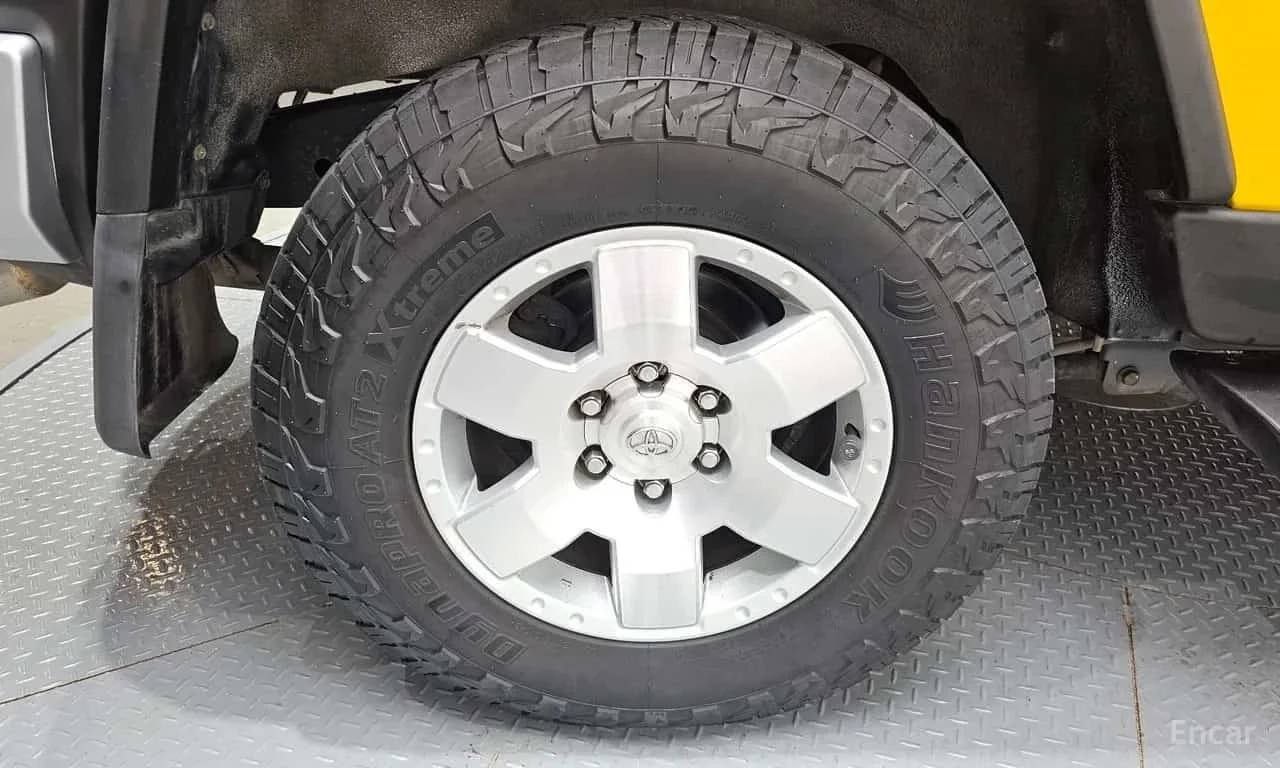 Toyota Fj cruiser * 4WD V6 * ���������� ��� ������������ ������*  | Mobile.bg � ����������� 5