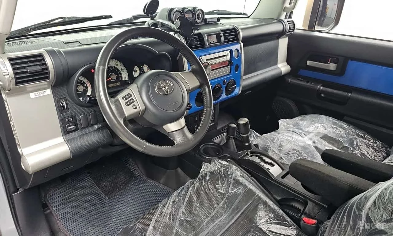 Toyota Fj cruiser * 4WD V6 * ���������� ��� ������������ ������*  | Mobile.bg � ����������� 7