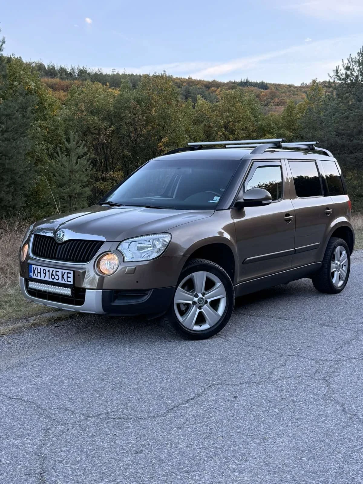 Skoda Yeti 2.0 TDi, снимка 2 - Автомобили и джипове - 56662299