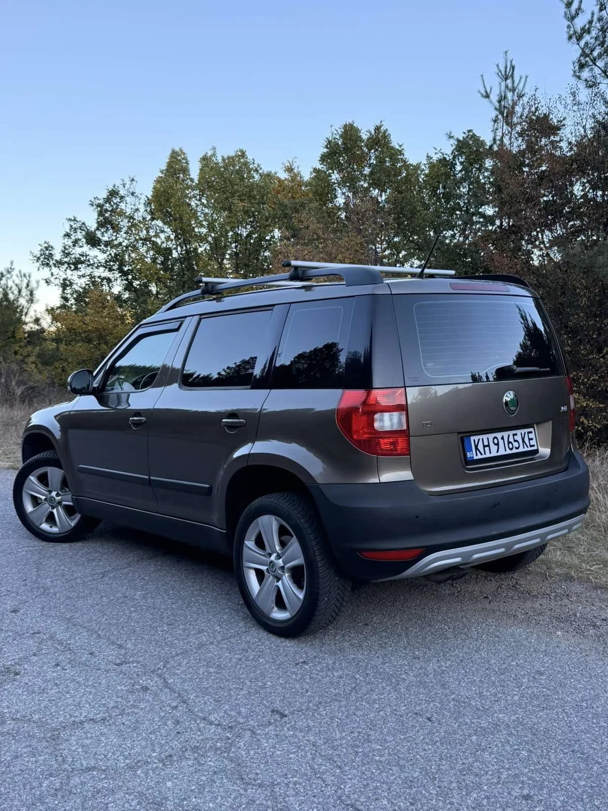 Skoda Yeti 2.0 TDi, снимка 4 - Автомобили и джипове - 56662299