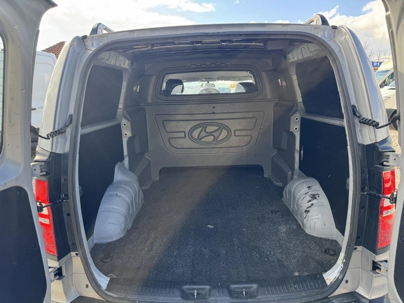 Hyundai H1 KLIMA, 6-СКОРОСТИ, 136К.С., снимка 17 - Бусове и автобуси - 52170064