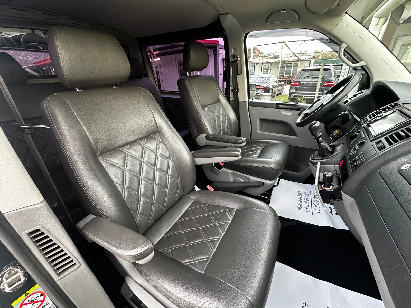 VW T5  LONG 2.5TDI 131к.с EXCLUSIVE, снимка 8 - Бусове и автобуси - 54297943