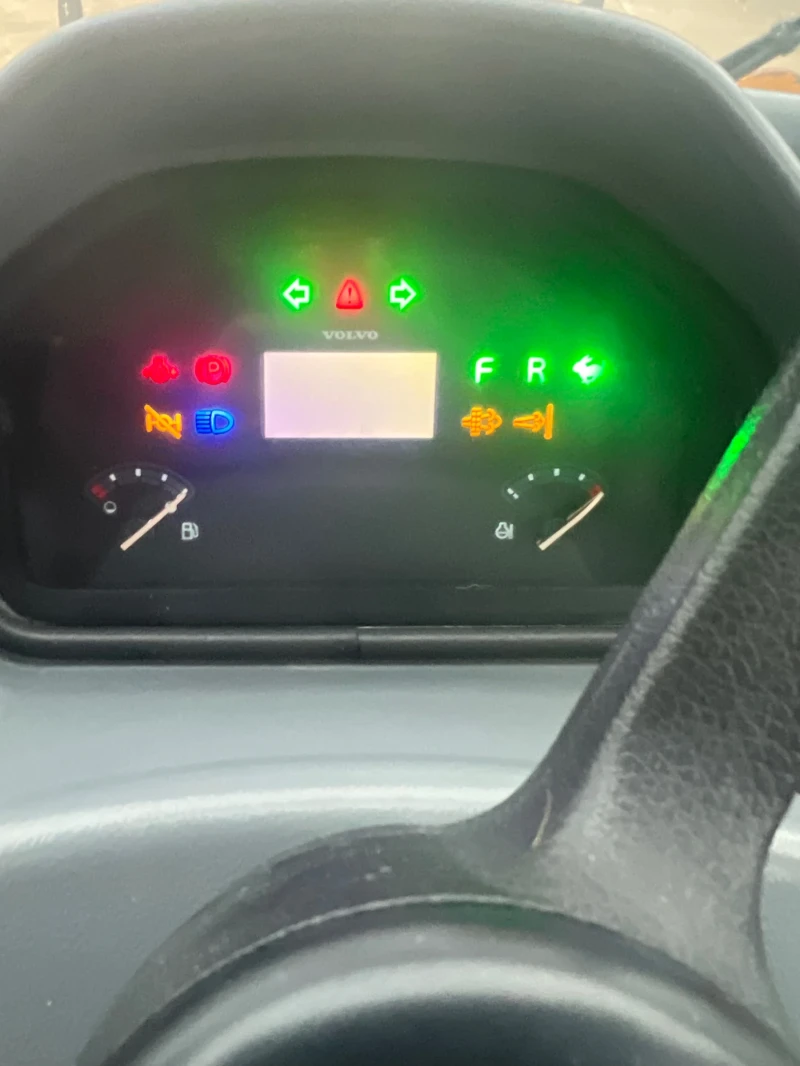 Челен товарач Volvo L30G, снимка 16 - Индустриална техника - 52367546