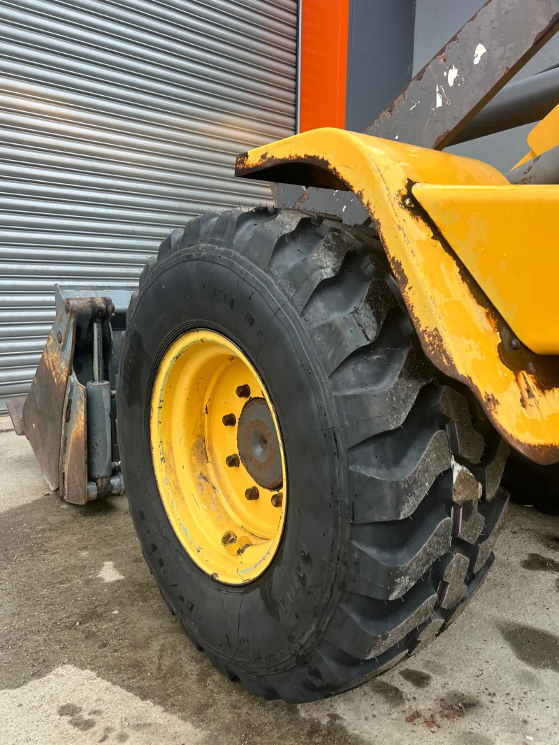 Челен товарач Volvo L30G, снимка 8 - Индустриална техника - 52367546