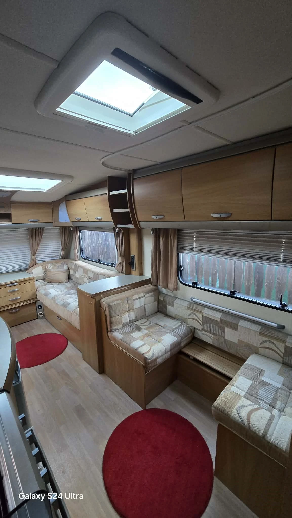 Каравана Swift Challenger, снимка 13 - Каравани и кемпери - 54095811